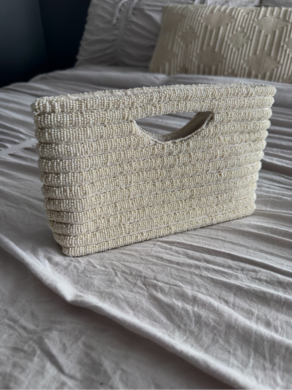 Antik Kraft Cream Beaded Clutch with Gold Chain - Picture 9 of 16